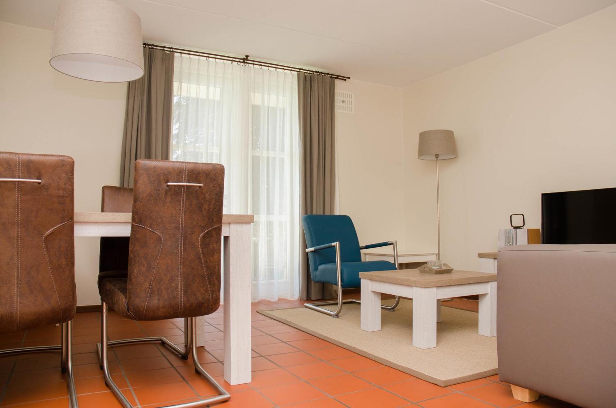 Hotel Graaf Bernstorff Schiermonnikoog Rum bild